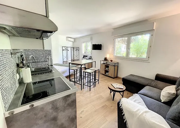 Cosy Centre De - A Pied شقة كان